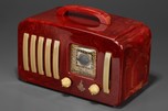 Marbled Oxblood Red Emerson EP-375 ’5+1’ Catalin Radio with Handle